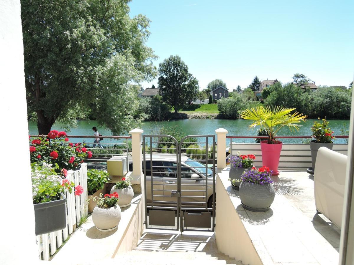 Bed and Breakfast Les Pingouins De La Marne Ле-Перё-сюр-Марн Экстерьер фото